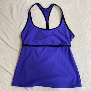 ✨Nike Athletic Top✨